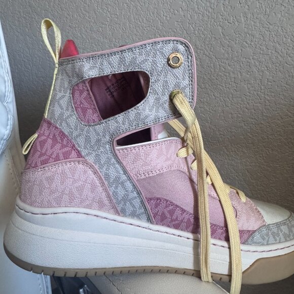 MICHAEL Michael Kors Matson Color-Block Logo High-Top Sneaker, size 10M - Picture 5 of 15
